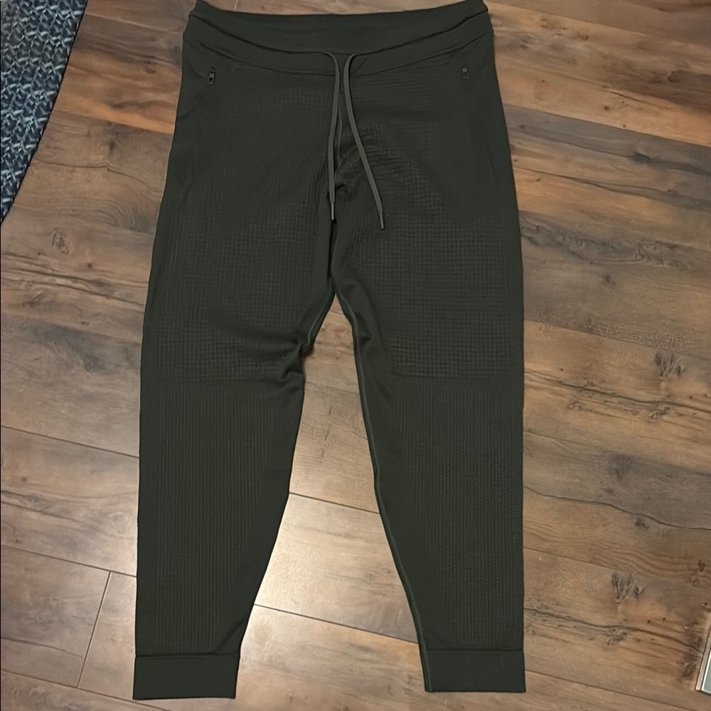 Lululemon Men's Olive Green Pants